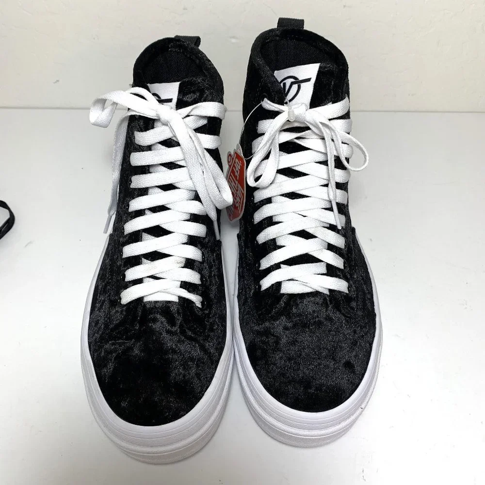 Vans new sentry